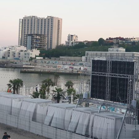 Sunny Apartments Near The Sea On Genuezskaya 敖德萨 外观 照片