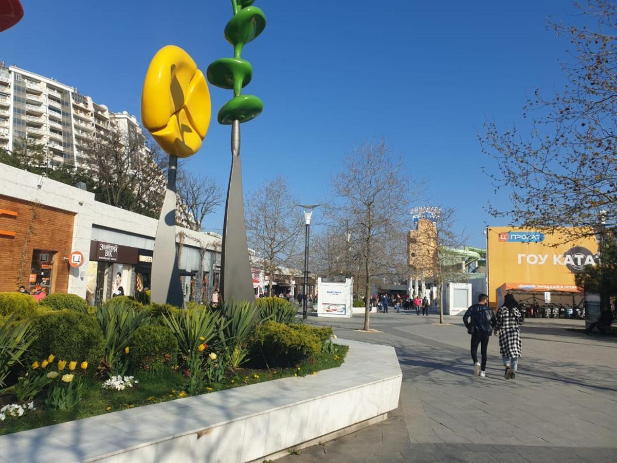 Sunny Apartments Near The Sea On Genuezskaya 敖德萨 外观 照片